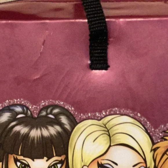 Bratz Dolls & Case & Clothes Lot Of 5 Doll Vintage Collectibles Collection Set - Picture 16 of 16